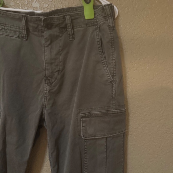 American Eagle, 30 x 34, Green - Picture 2 of 5